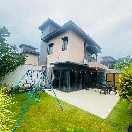 Seafront Residences Vacation Getaway Сан-Хуан Екстер'єр фото